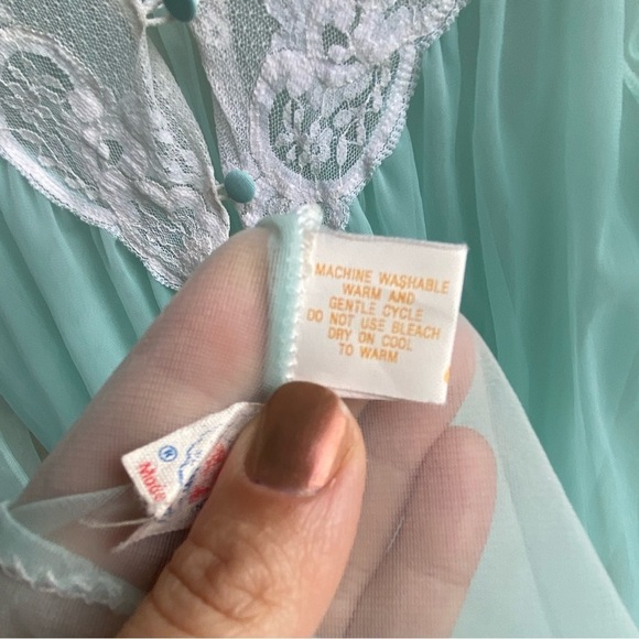 Miss Elaine Sheer vintage robe - Picture 4 of 7